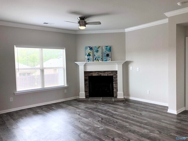 Building Photo - 14604 London Ln