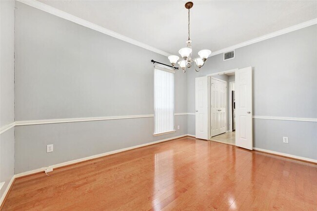 Building Photo - 2510 Pine Brook Dr