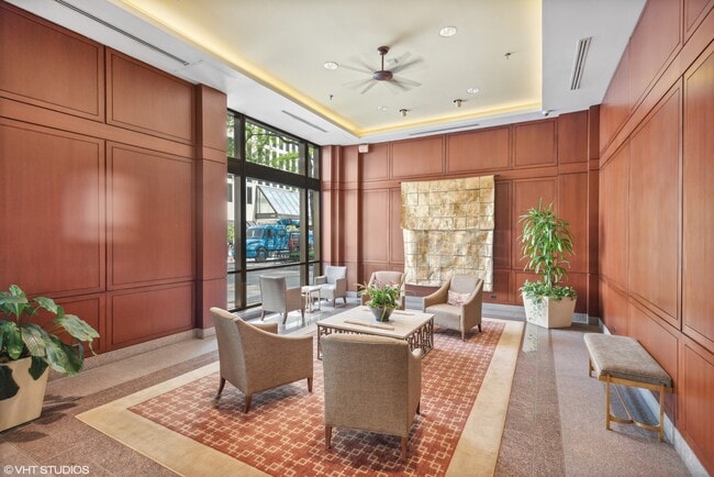 Building Photo - 401 E Ontario St