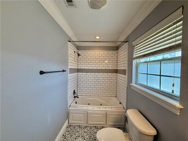 Building Photo - 422 J.T.L Pkwy