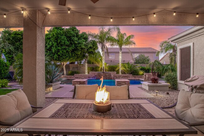 Building Photo - 10502 E Posada Ave