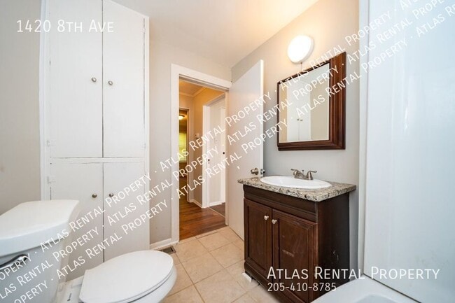 Building Photo - 1420 8th Ave