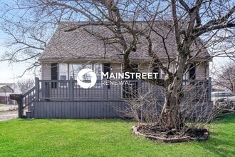 Building Photo - 4 Bedroom Pet-Friendly Home in Louisville,...
