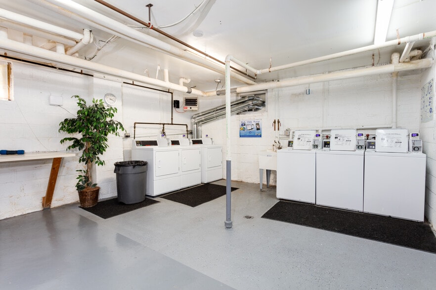 Laundry Room - 1303 S Walter Reed Dr