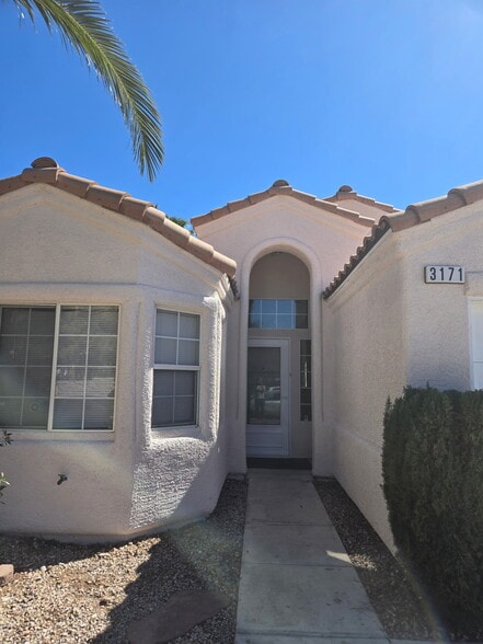 Building Photo - 3171 Castle Canyon Ave