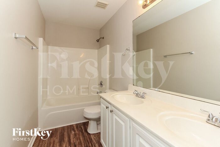 Building Photo - 4616 Trillium Fields Dr