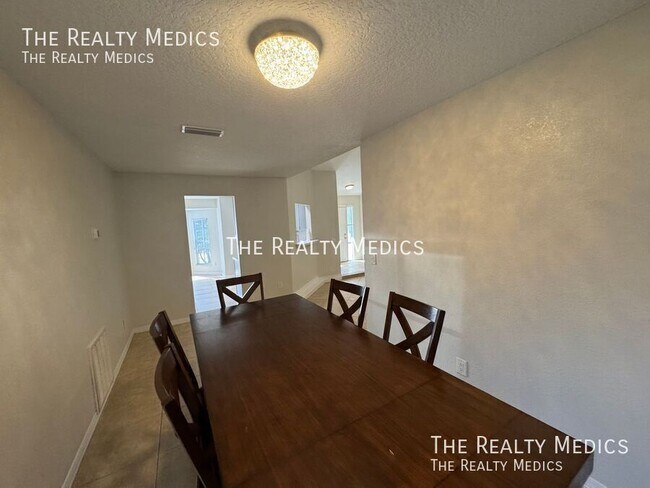 Building Photo - 20515 Macon Pkwy