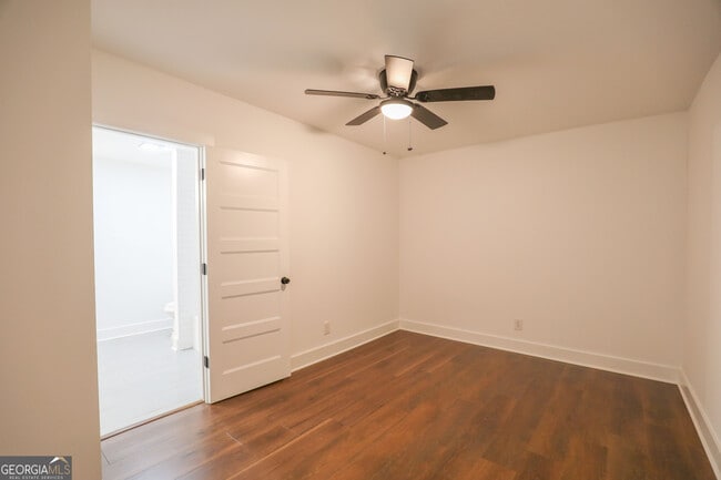 Building Photo - 212 Southland Dr