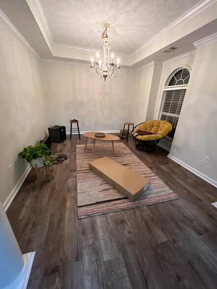 Building Photo - 440 Arnell Ln
