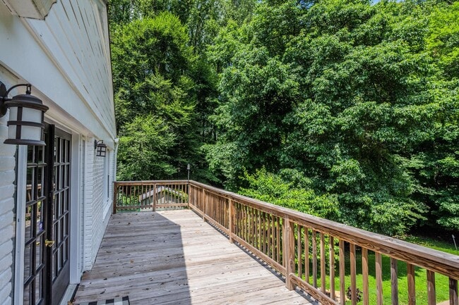 Building Photo - 7732 Canal Ct