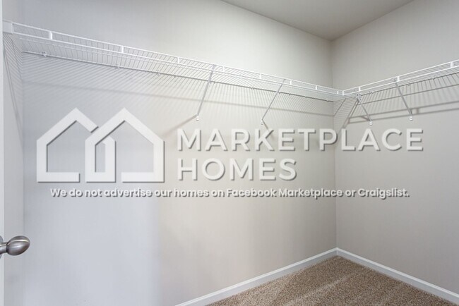 Building Photo - 227 W L Miller Dr