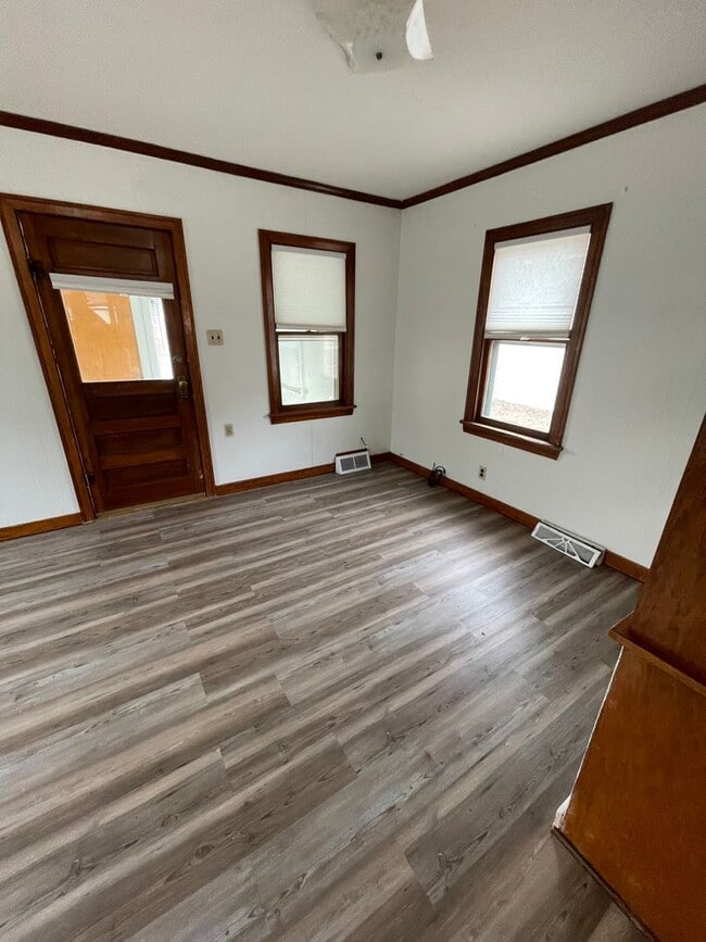 Building Photo - Cute 1 bedroom house! Located near Ta Ha Zouka Park!  Bonita casa de 1 dormitorio. ¡Ubicada cerca...