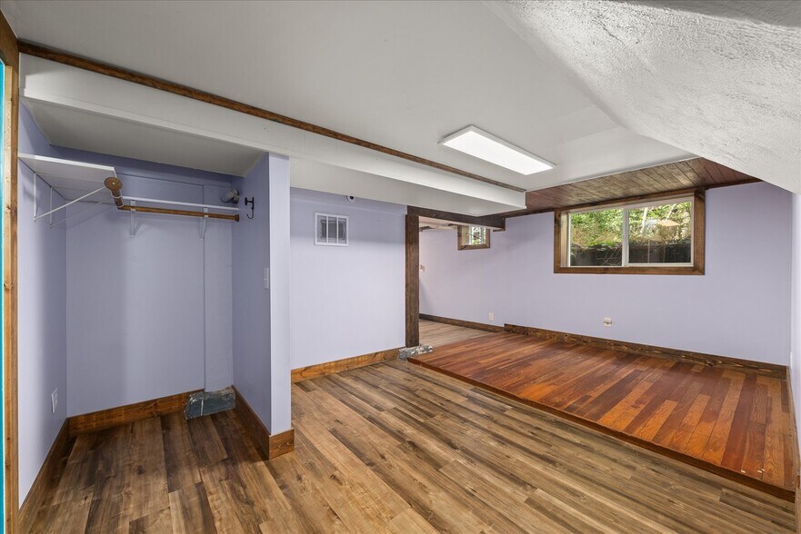 Building Photo - 2431 N Atlantic St