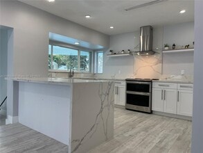 Building Photo - 10945 SW 172nd Terrace