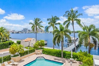 Building Photo - 250 Bradley Pl