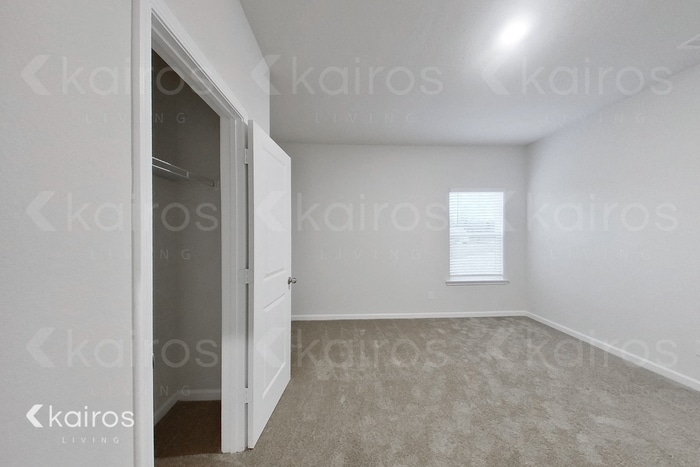 Building Photo - 3559 Bridgewood Dr