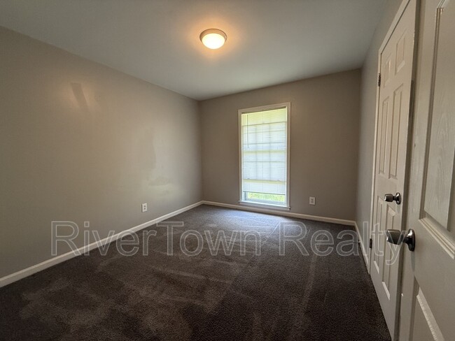 Building Photo - 3476 Mountain Terrace St