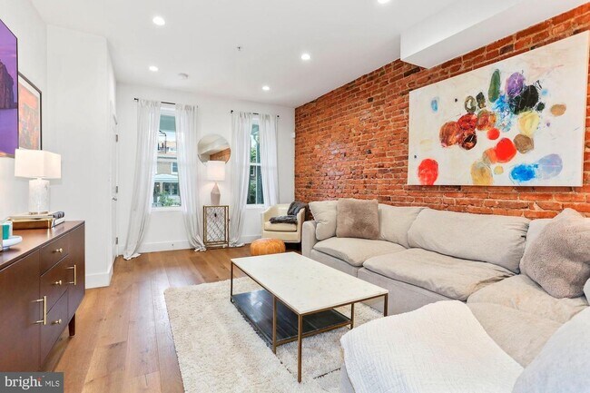 Building Photo - 3812 13th St NW