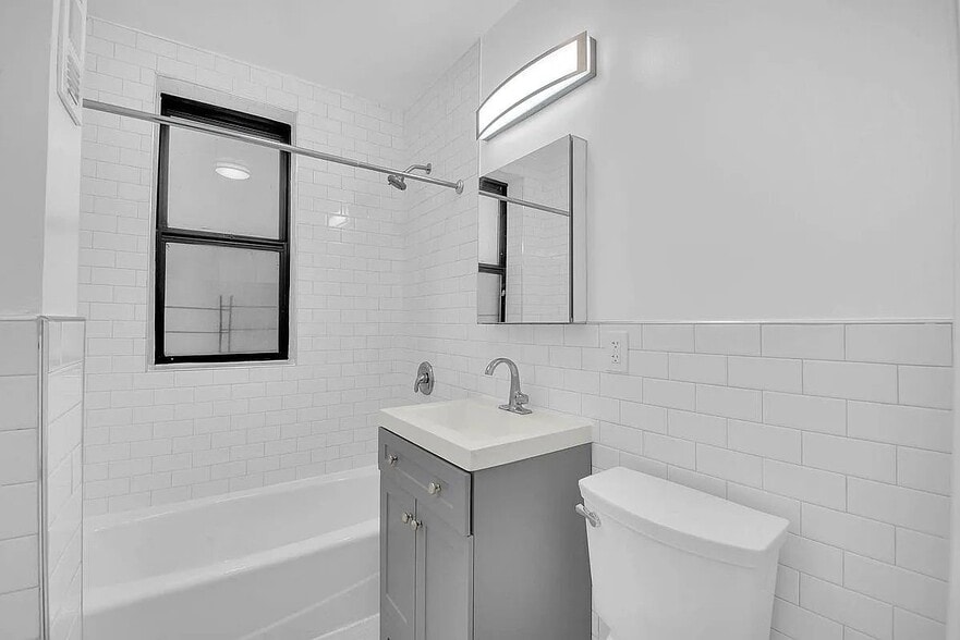 Building Photo - 1494 Ocean Ave