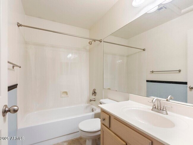 Building Photo - 7705 W Tonto Dr