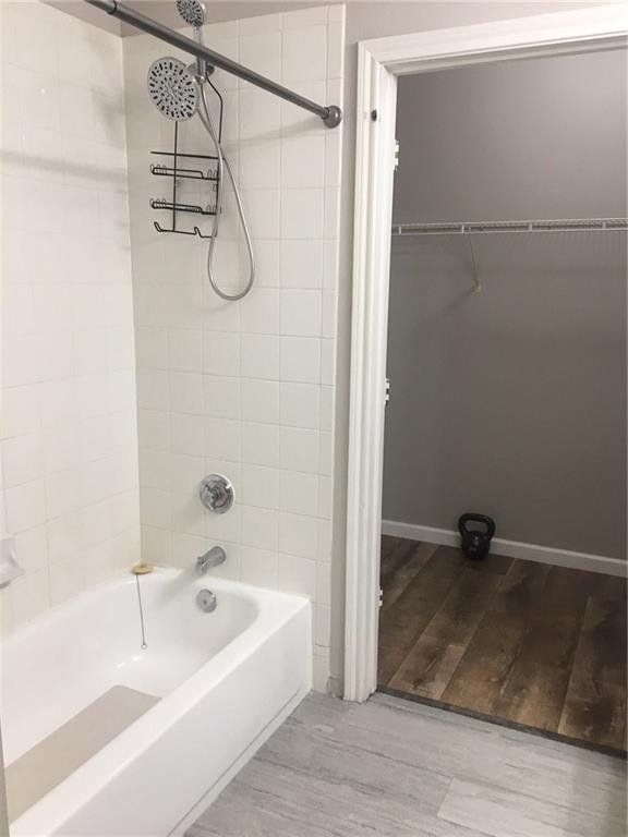 Building Photo - 2320 Gracy Farms Ln