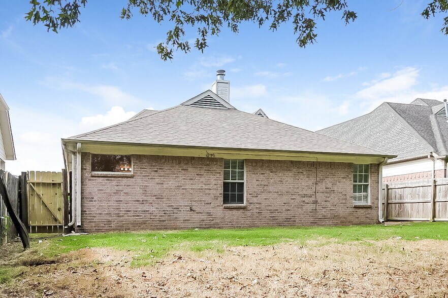 Building Photo - 9162 Acadia Pl