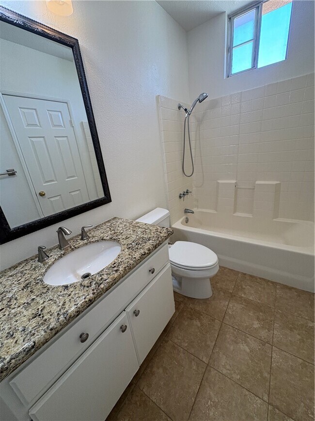 Building Photo - 1028 S Rossano Way