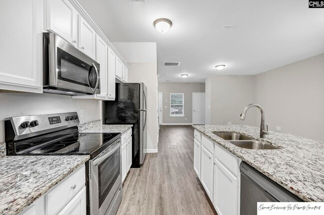 Building Photo - 135 Hunters Grove Dr