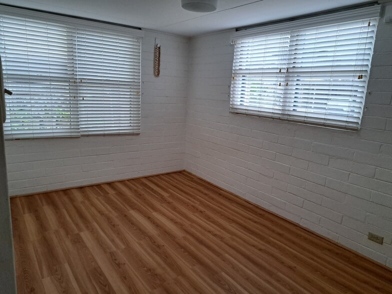 Building Photo - 1740 Malanai St