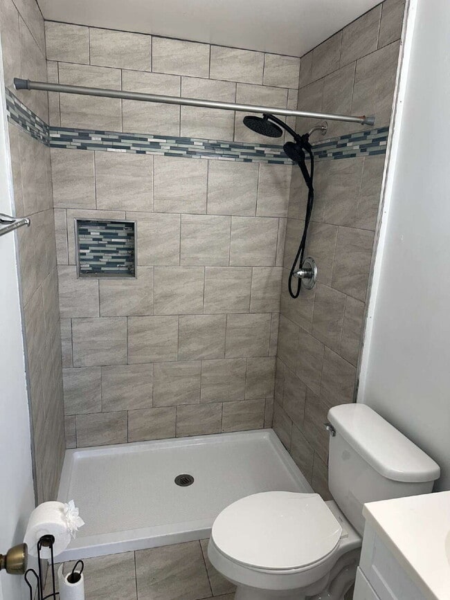 Building Photo - Coastal Living in the Heart of Indian Harbour Beach