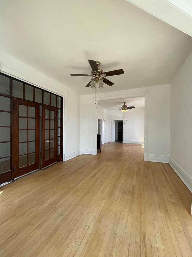 Building Photo - 410 S Excelsior Street