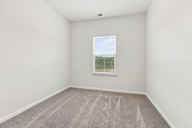 Building Photo - 707 Channing Park Cir