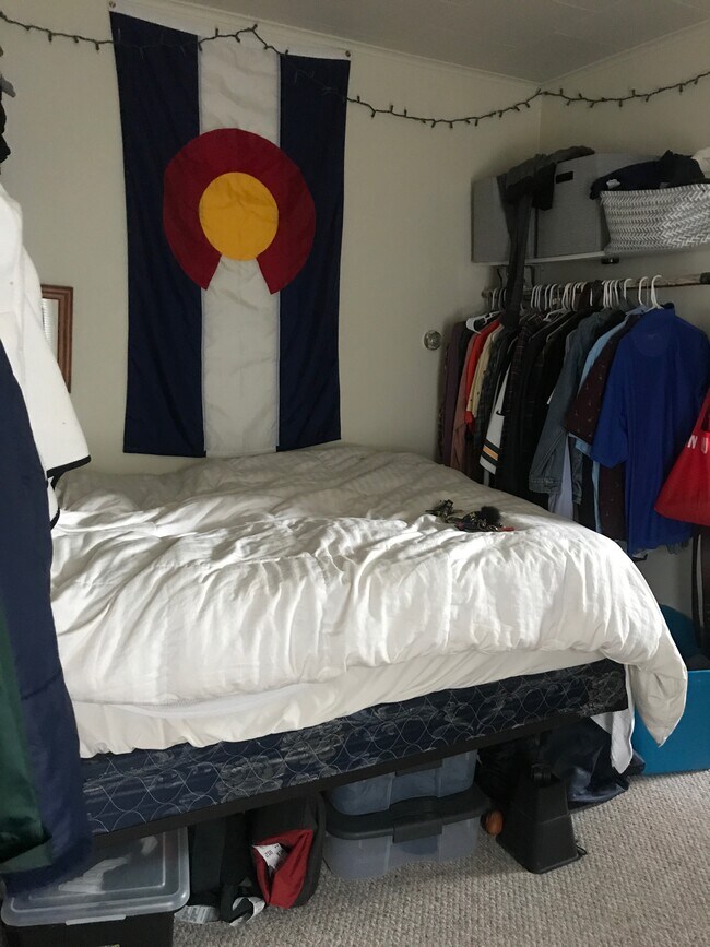 Building Photo - 523 N Main St