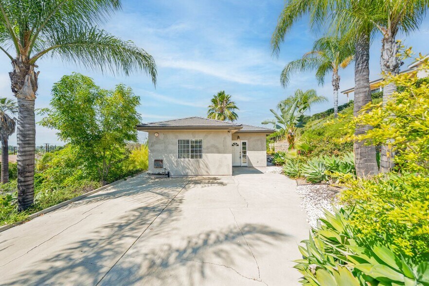 Building Photo - 1712 Pass and Covina Rd