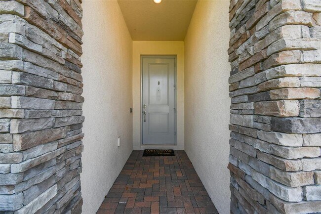 Building Photo - 9571 Little Bluestem Dr