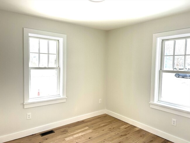 Building Photo - 40 Prospect St