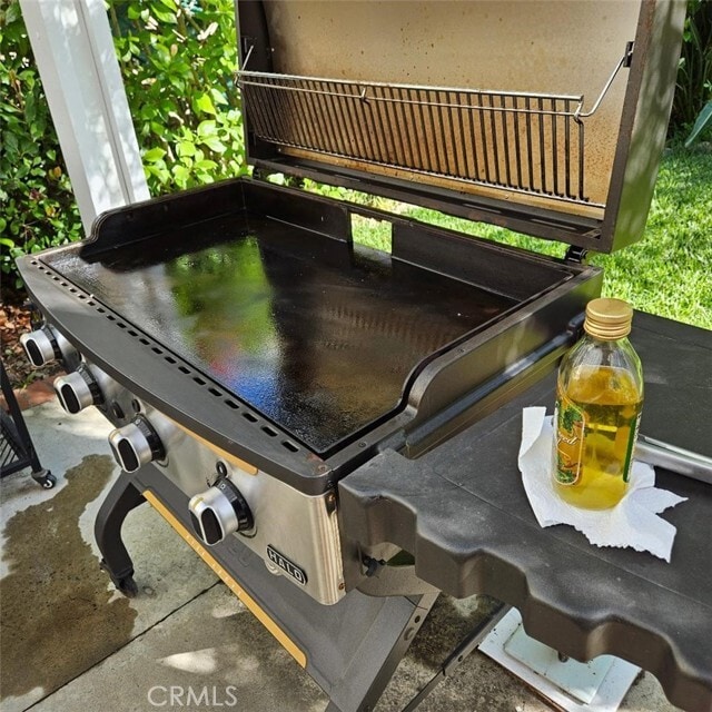 Building Photo - 44 Blanco