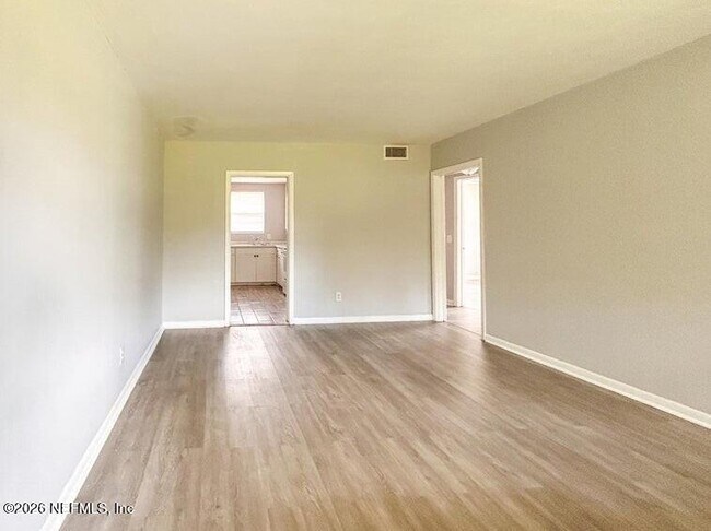 Building Photo - 1134 Woodruff Ave