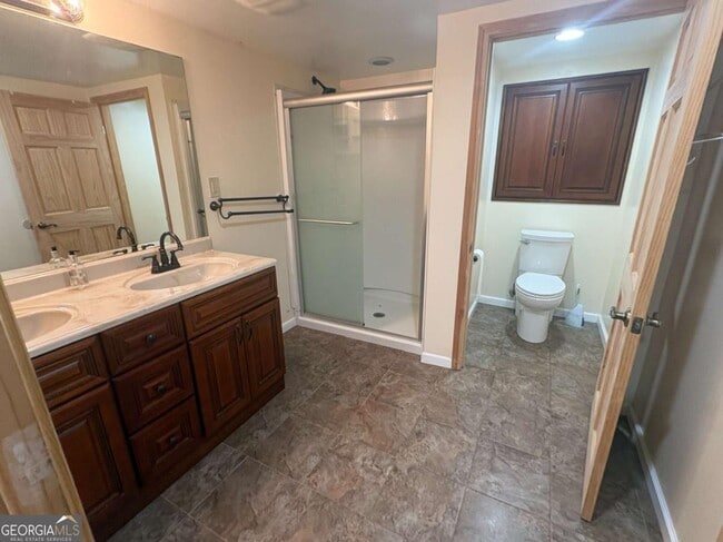 Building Photo - 3988 Valley Park Dr SW