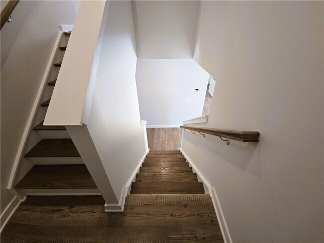 Building Photo - 5539 Rosehall Pl