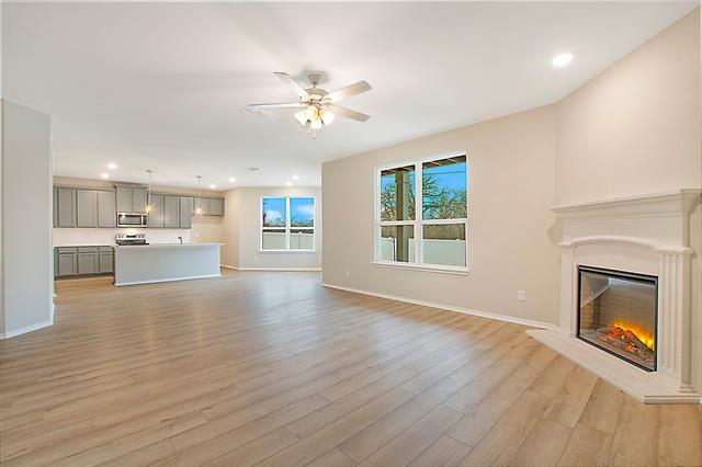 Building Photo - 1605 Katharina Ave