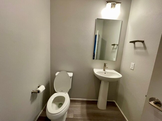 Building Photo - Home for Rent in Hoopili (Lehua) 4 BED/2.5 BATH + Garage!