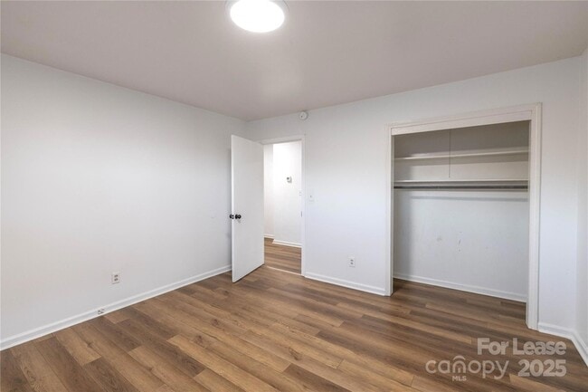 Building Photo - 44261 US-52