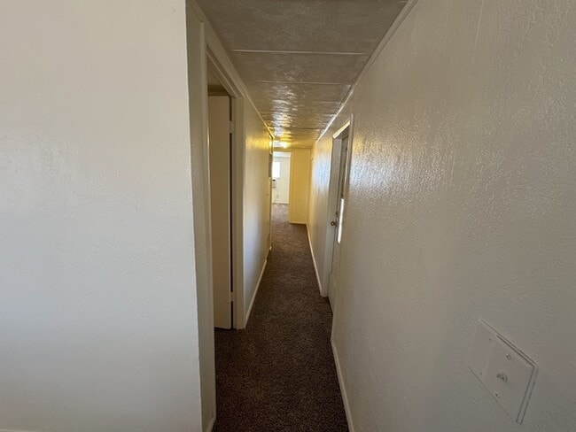 Building Photo - 16002 N 66th Dr