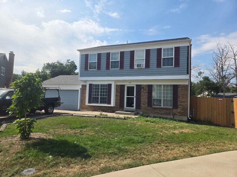 Front View - 793 S Mobile St