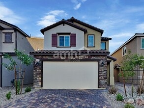 Building Photo - 10375 Medusita St