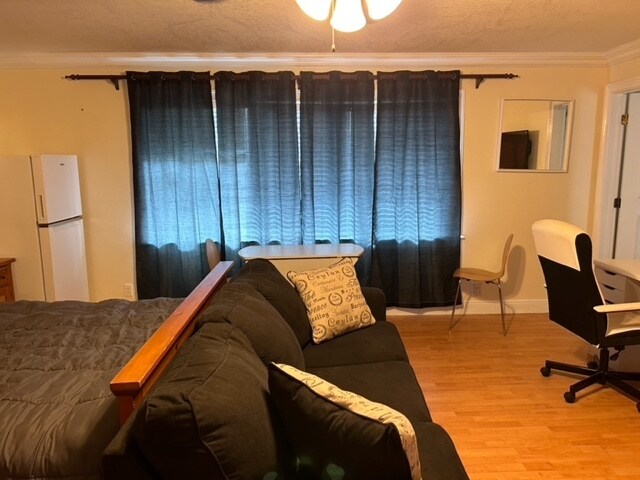 large window - 600 NW 7th Ave