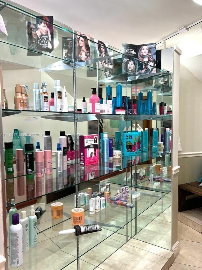 Building Photo - 1111 Crandon Blvd