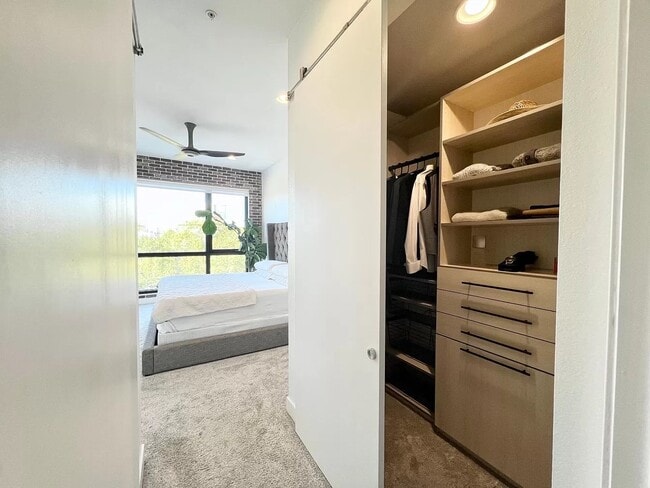 Building Photo - 814 2nd Ave N