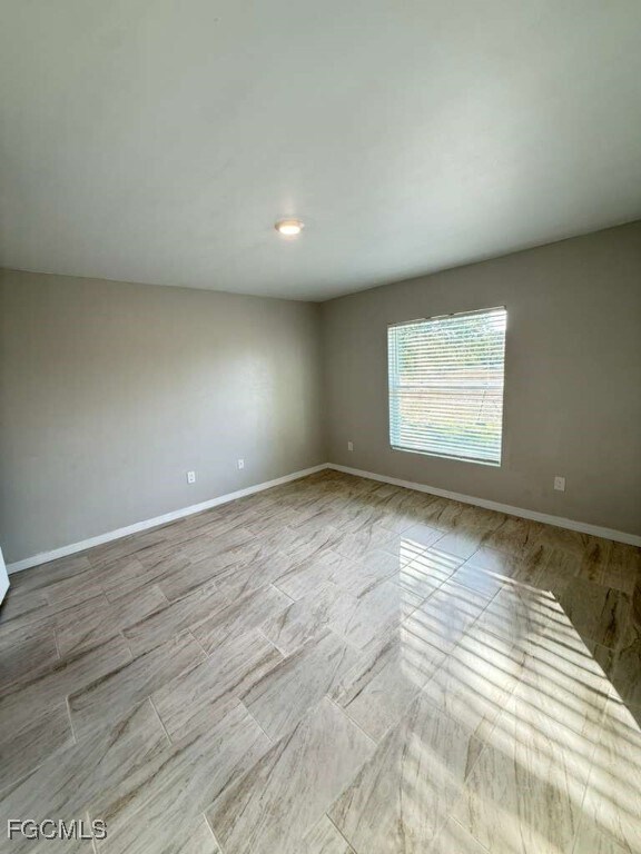 Building Photo - 5019 Moon Ln